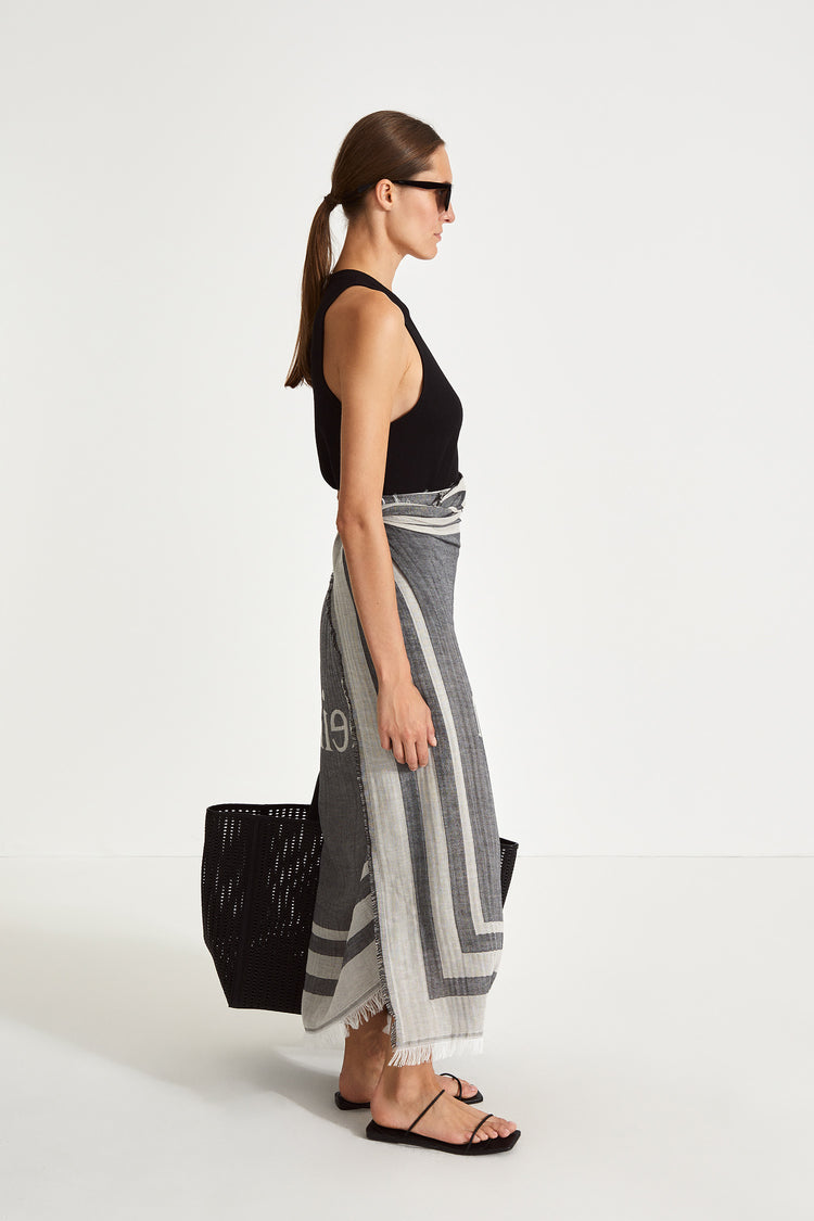 JACQUARD SARONG - YORK BLACK & CREAM