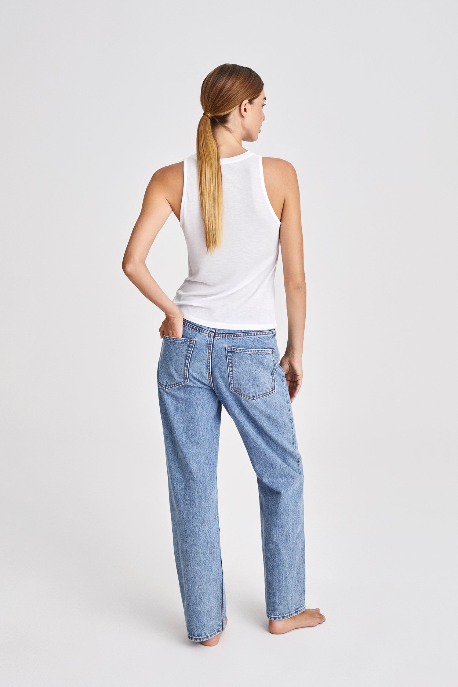 nicia top white sleeveless stylein back 