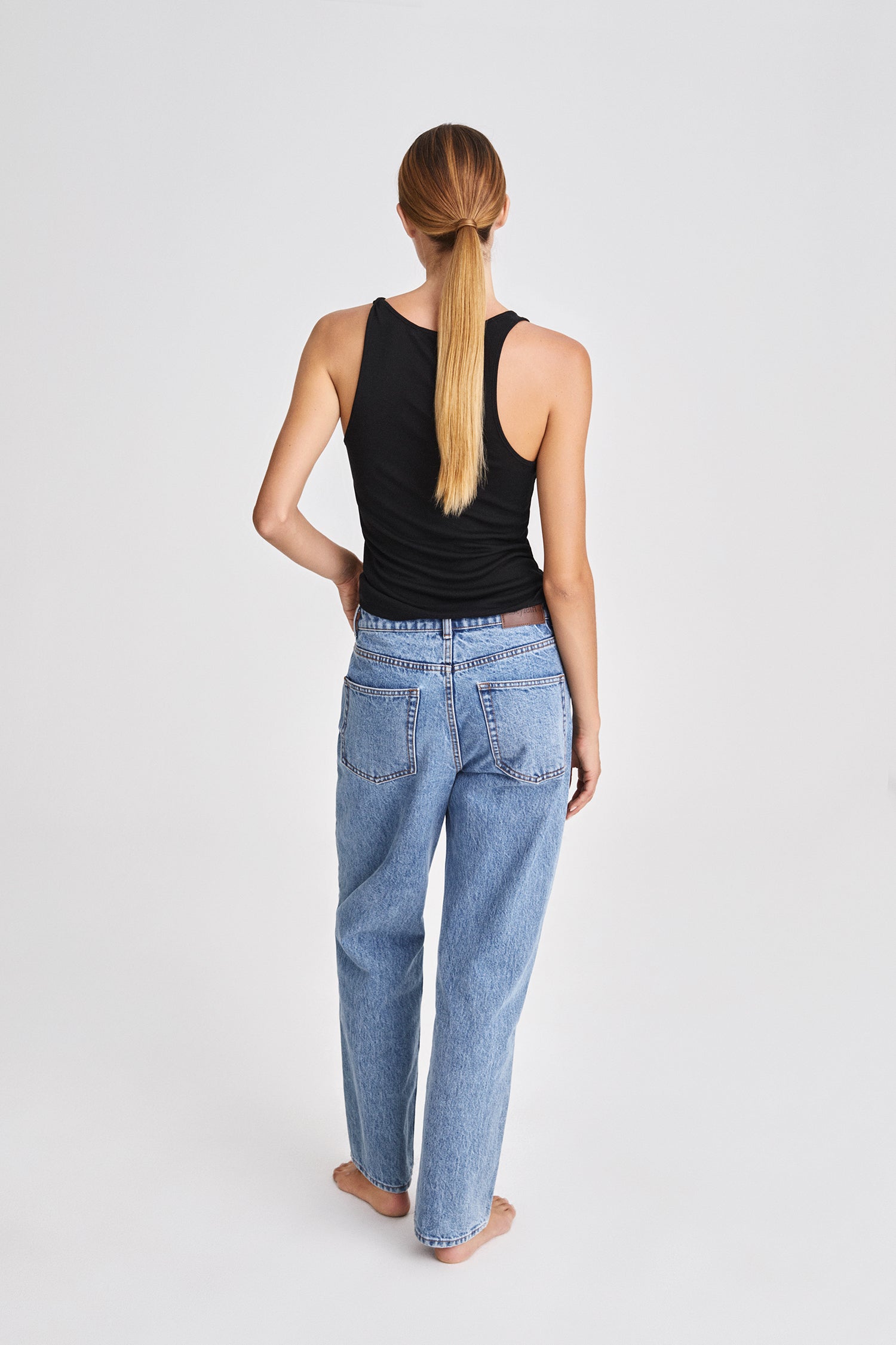 norwood top black lyocell sleeveless stylein back