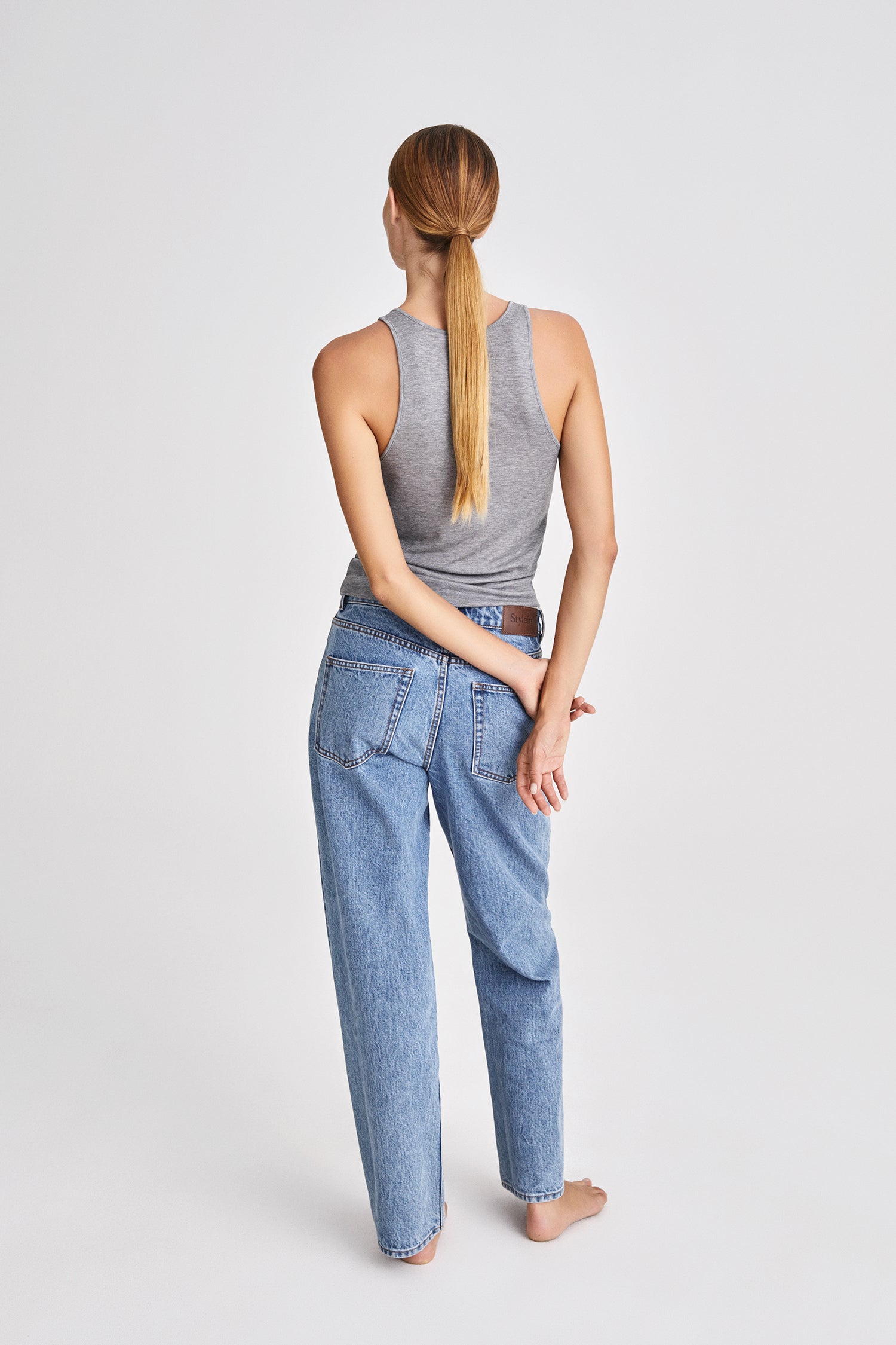 norwood top grey sleeveless stylein back
