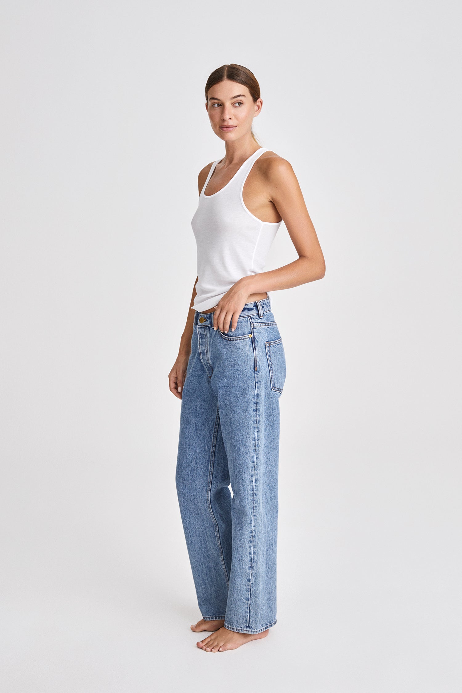 norwood top white sleeveless stylein side