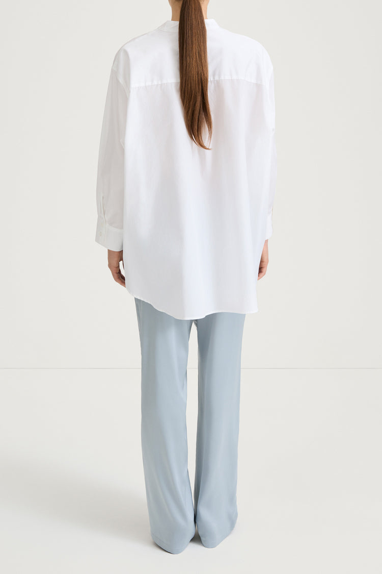 White high collar shirt stylein jazlyn back model image