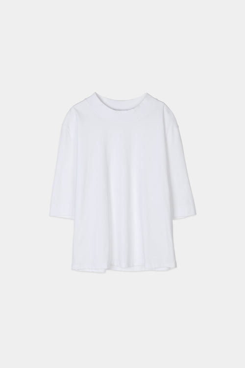 white oversized t-shirt stylein jemmy packshot