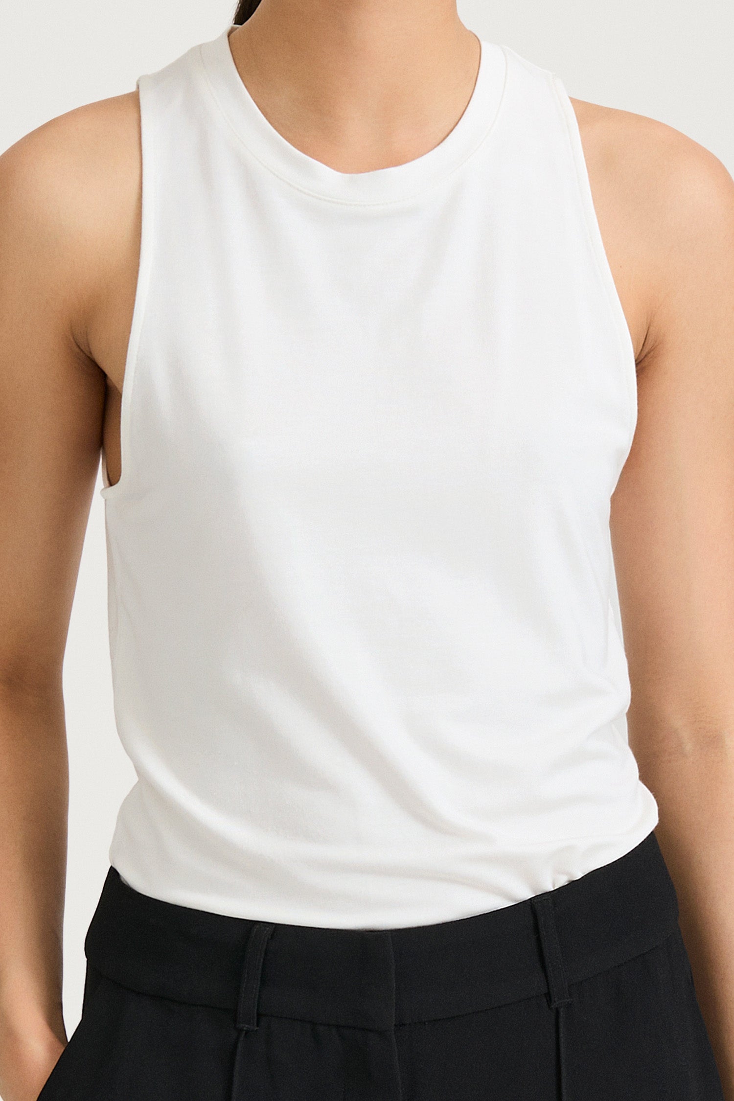 white tank top stylein case detail