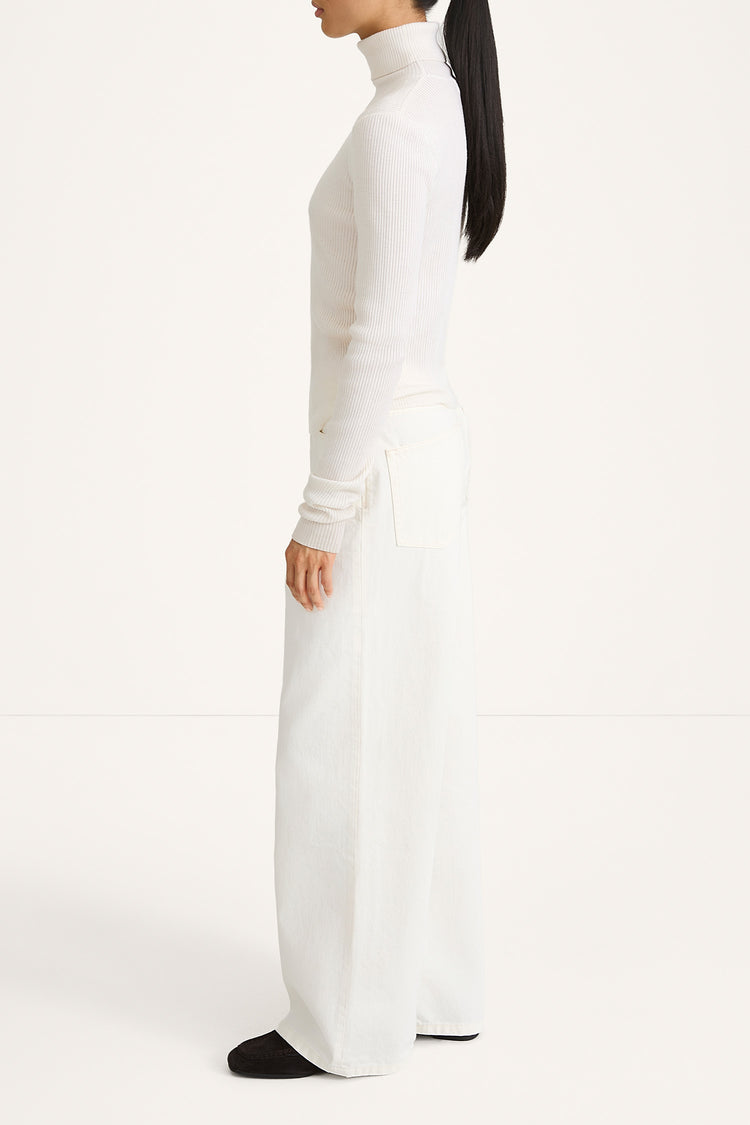 RIBBED MERINO TURTLENECK SWEATER - HELEA CREAM