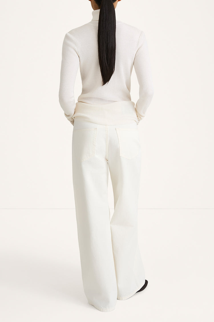 RIBBED MERINO TURTLENECK SWEATER - HELEA CREAM