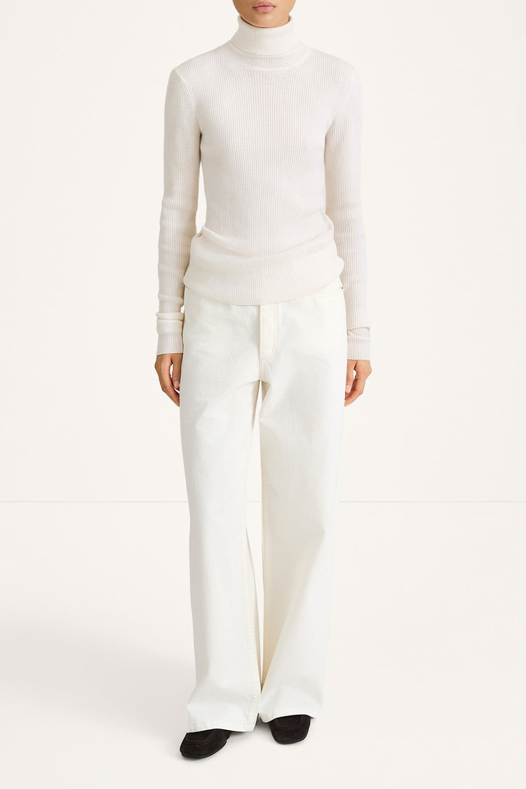 RIBBED MERINO TURTLENECK SWEATER - HELEA CREAM