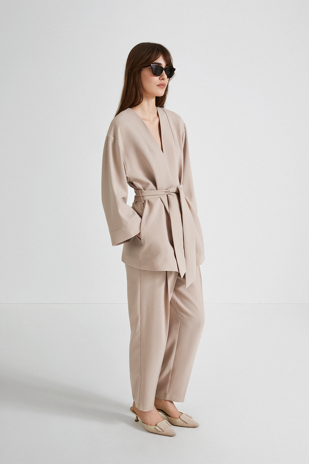 Balsas jacket kimono dropped shoulder wide sleeves belted crepe cream stylein side image