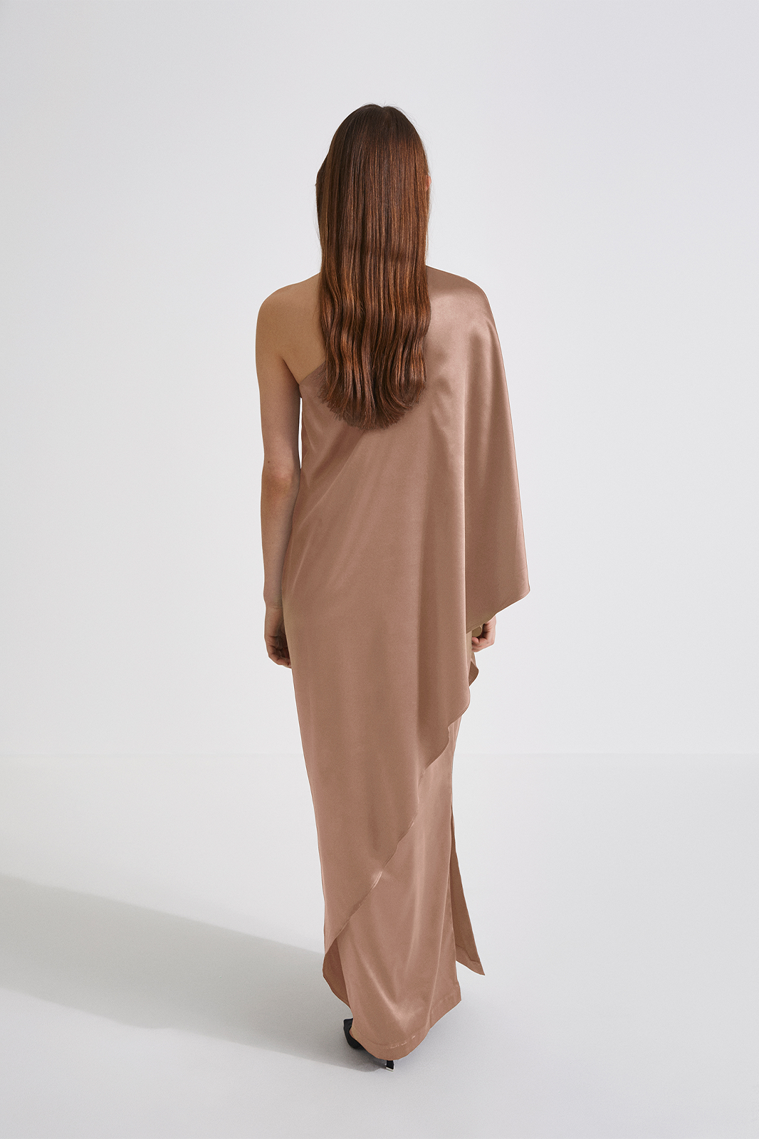 Magdalena dress straight fitted one shoulder full length draping detail shiny fabric taupe stylein back image