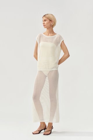 Orion top sleeveless mesh knitted seethrough straight boxy fit boat neckline  dropped shoulders cream stylein side image