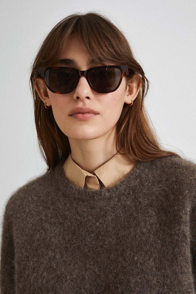 CLASSIC SQUARE SUNGLASSES - MANHATTAN HAVANA