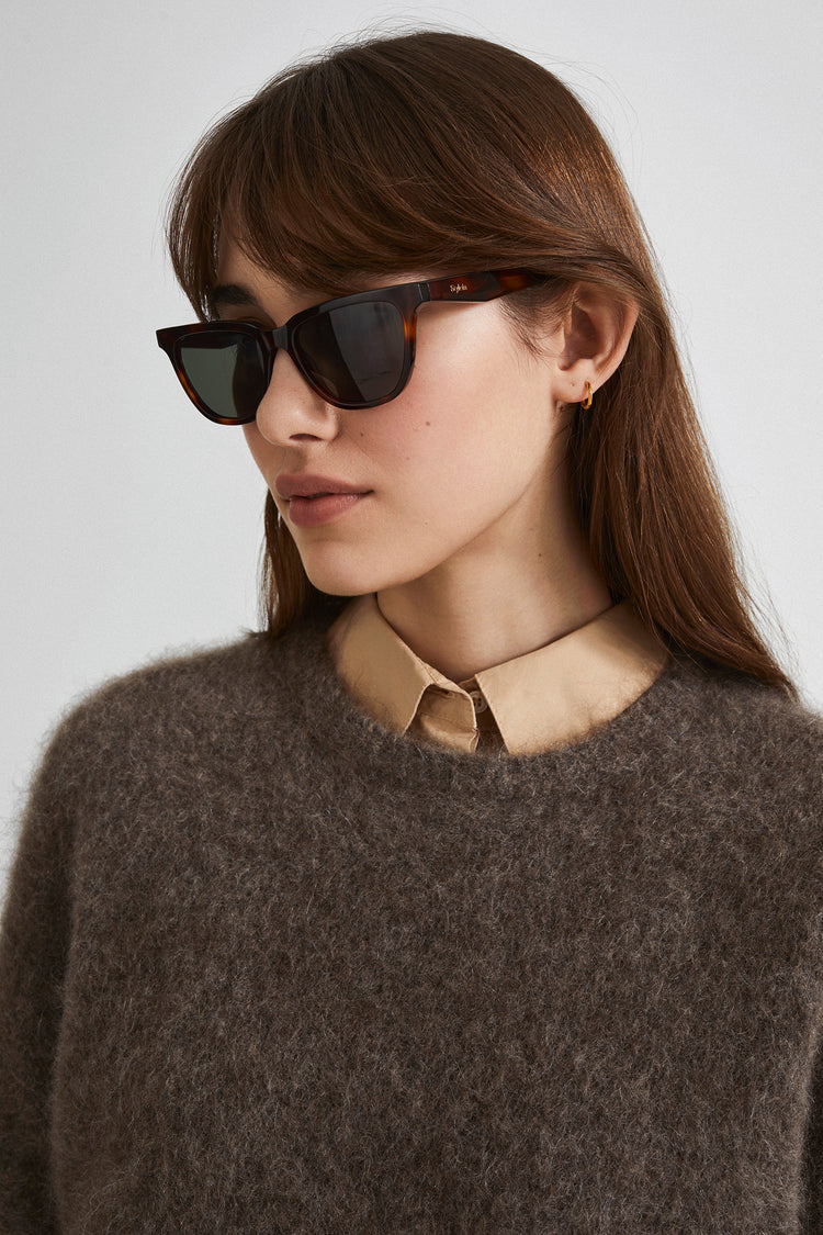 CLASSIC SQUARE SUNGLASSES - MANHATTAN HAVANA