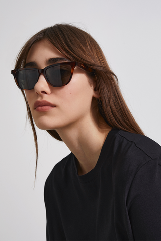 CLASSIC SQUARE SUNGLASSES - MANHATTAN HAVANA